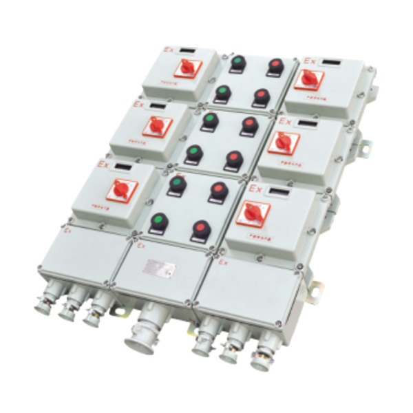 BXQ系列防爆動(dòng)力配電箱(電磁起動(dòng))特點(diǎn)：
<br>1、壓鑄鋁合金或鋼板焊接外殼，表面噴塑。
<br>2、適用于控制多臺(tái)電動(dòng)機(jī)，還可為照明或儀表配出電源。
…